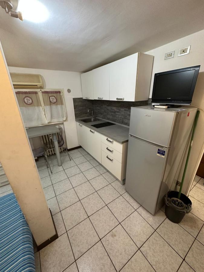 Отель Caf Immobiliare Модена Экстерьер фото